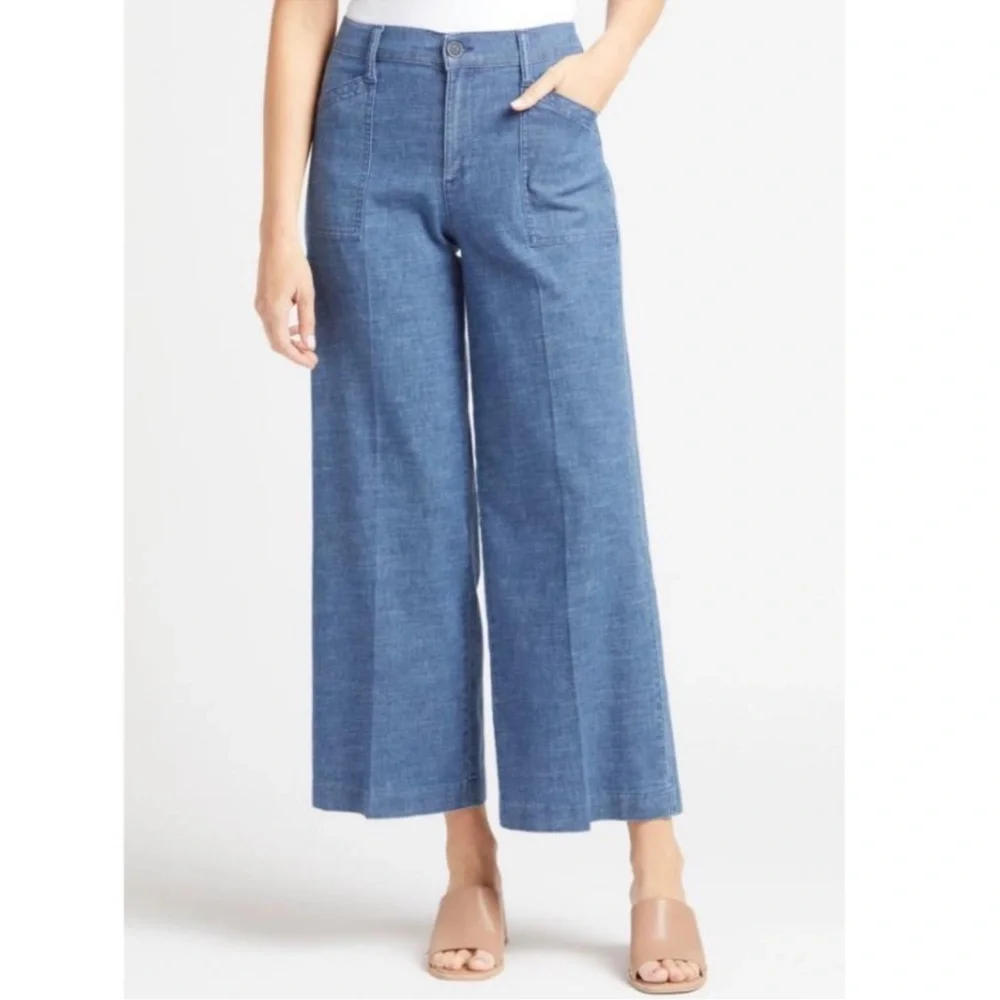 EVEREVE Beth Wide Leg Pants in Sundance Sky Wash